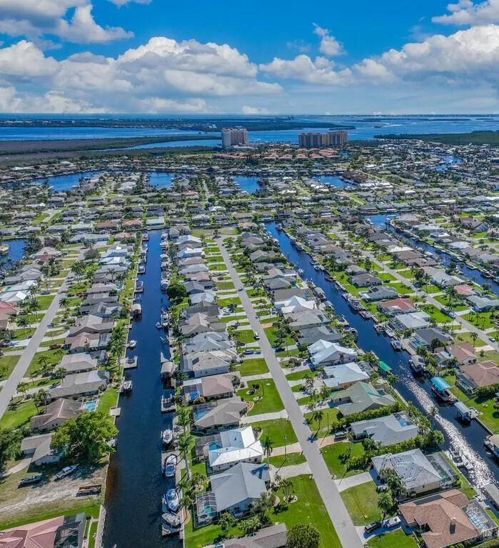 Cape coral roofing company