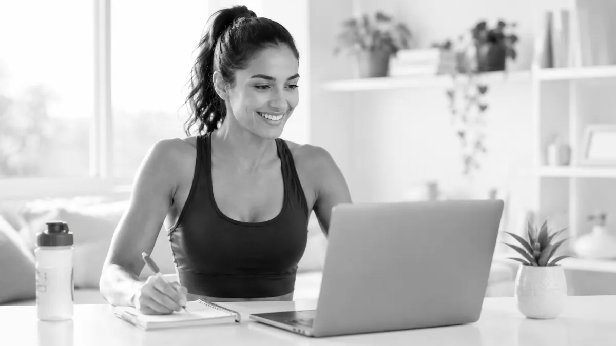 Become an Online Fitness Coach: 2026 Guide