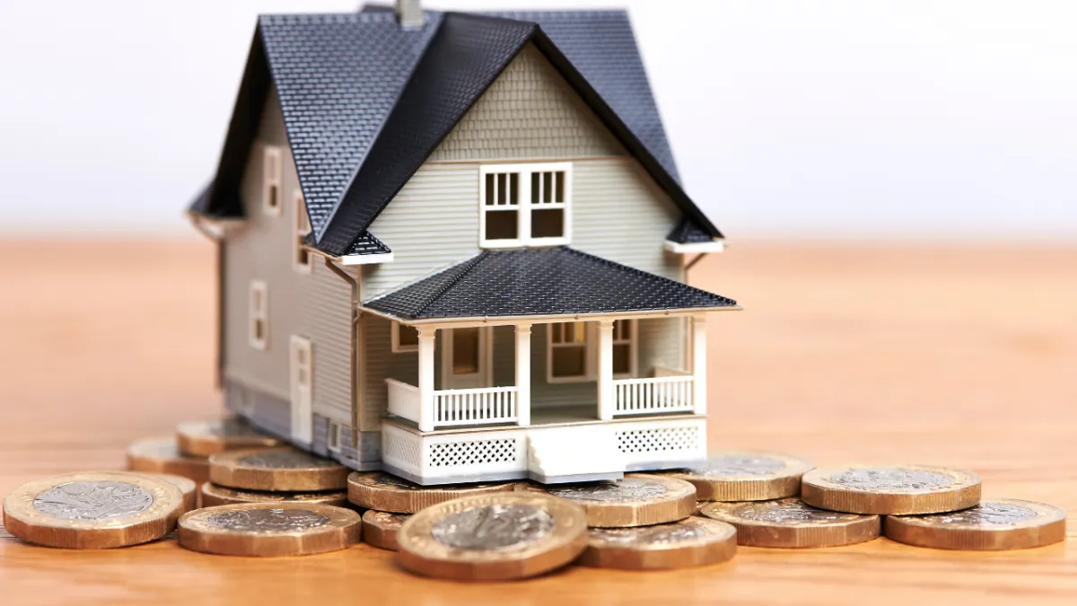 Interest Rates vs. Home Prices: What Should Buyers Focus On?