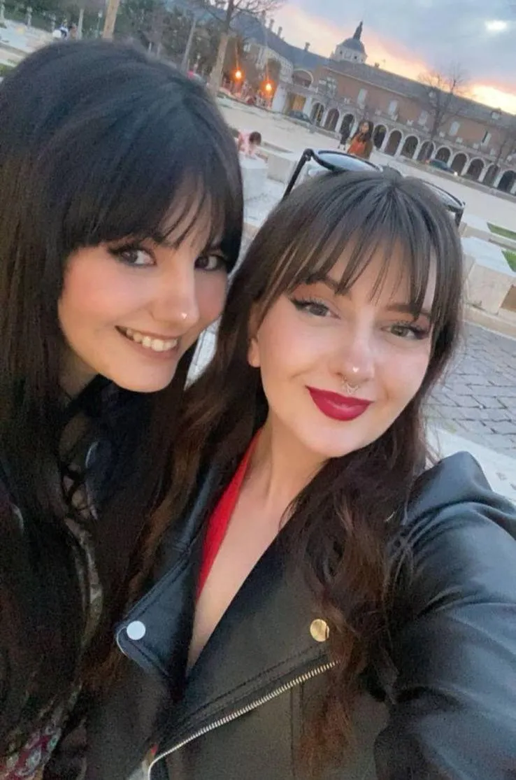 Noelia y Laura de Reinvéntate Agency