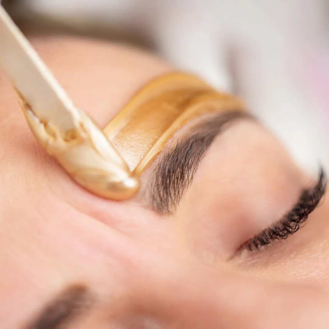 Brow Measuring for Brow Waxing, clean lines & precision shown