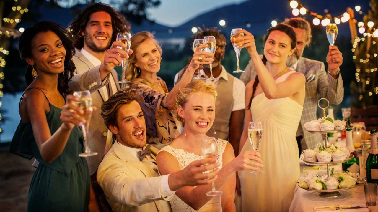 wedding reception photo booth ideas