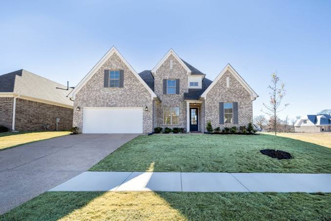 Bartlett Concrete builds and installs driveways