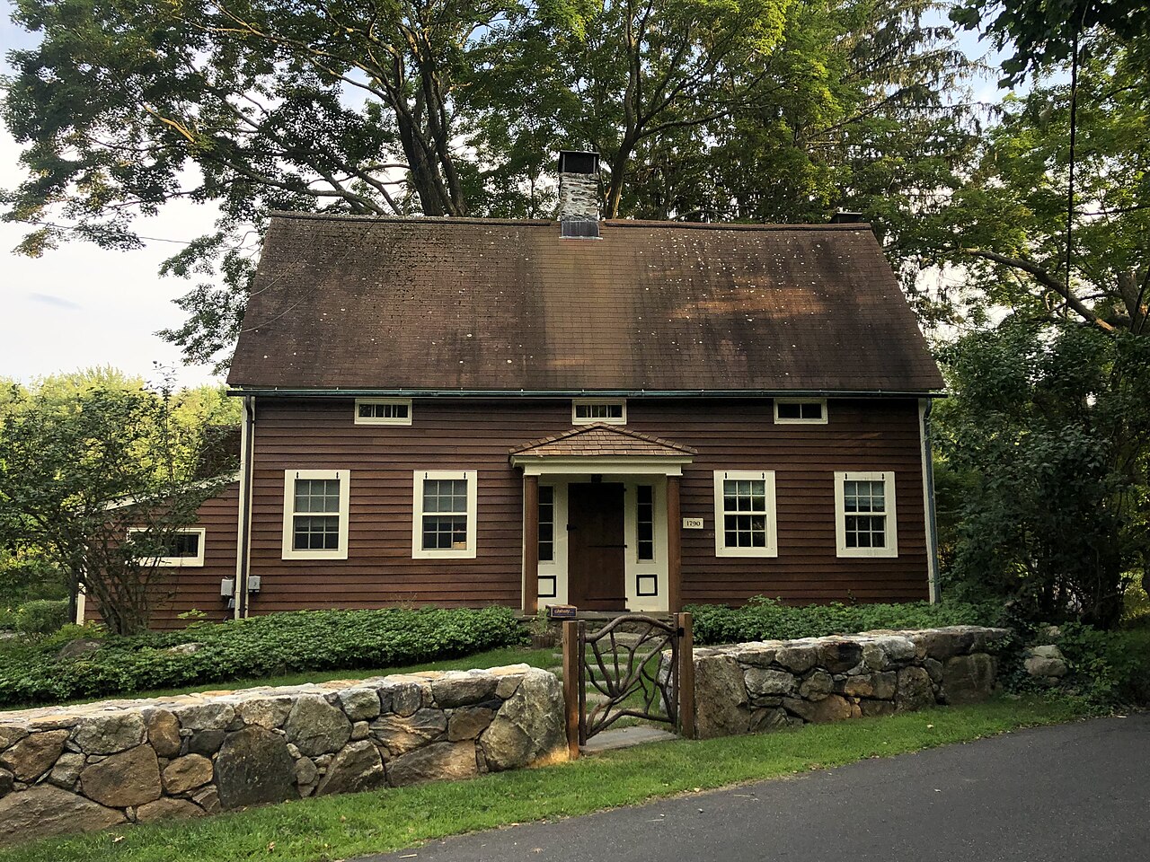 Our trusted electrician provides electrical services throughout Danbury, CT (Fairfield County).
