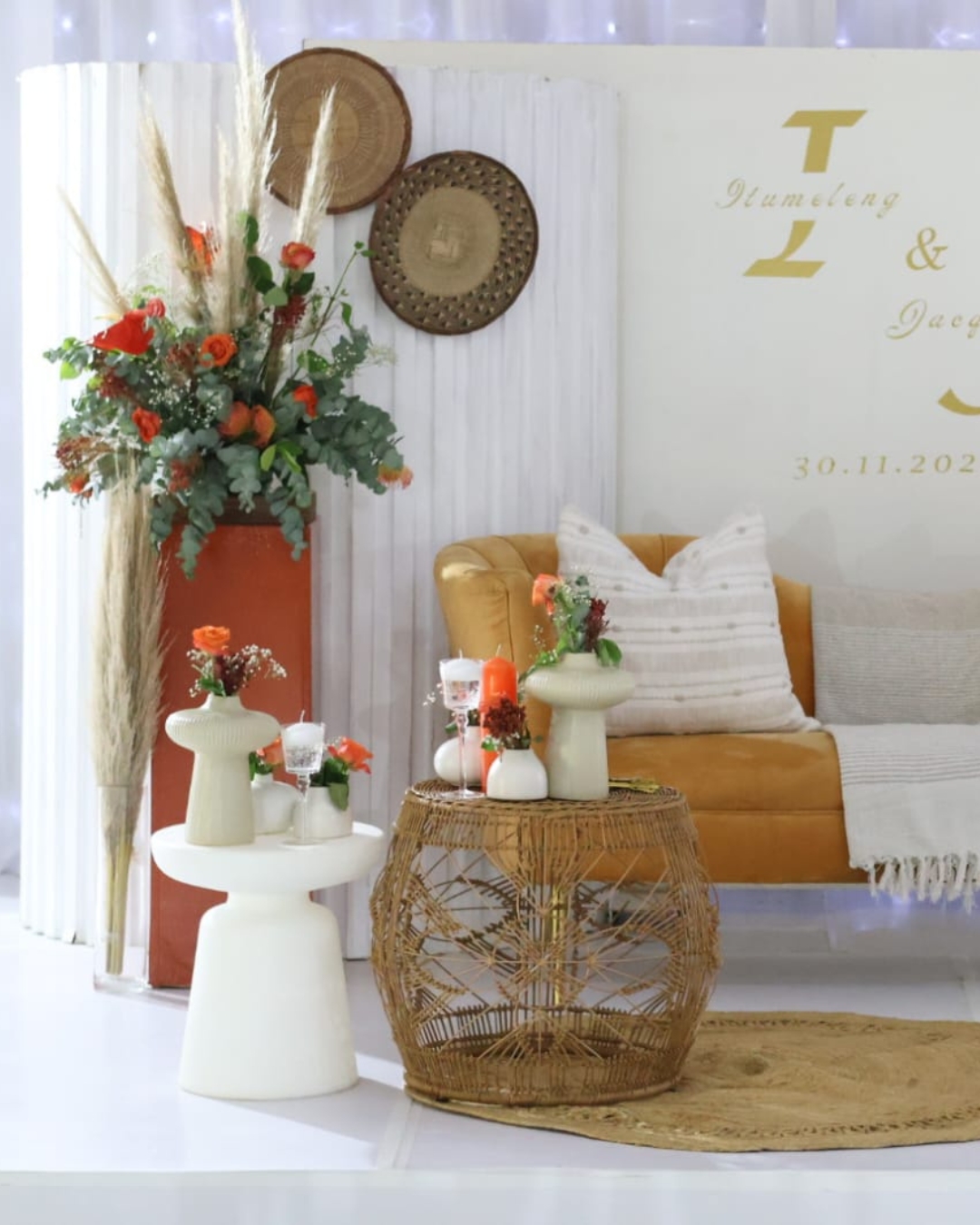 Architectural showcase layout guiding couples through the venue