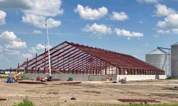 Custom steel warehouse built by Abilene Metal Building in Burlington