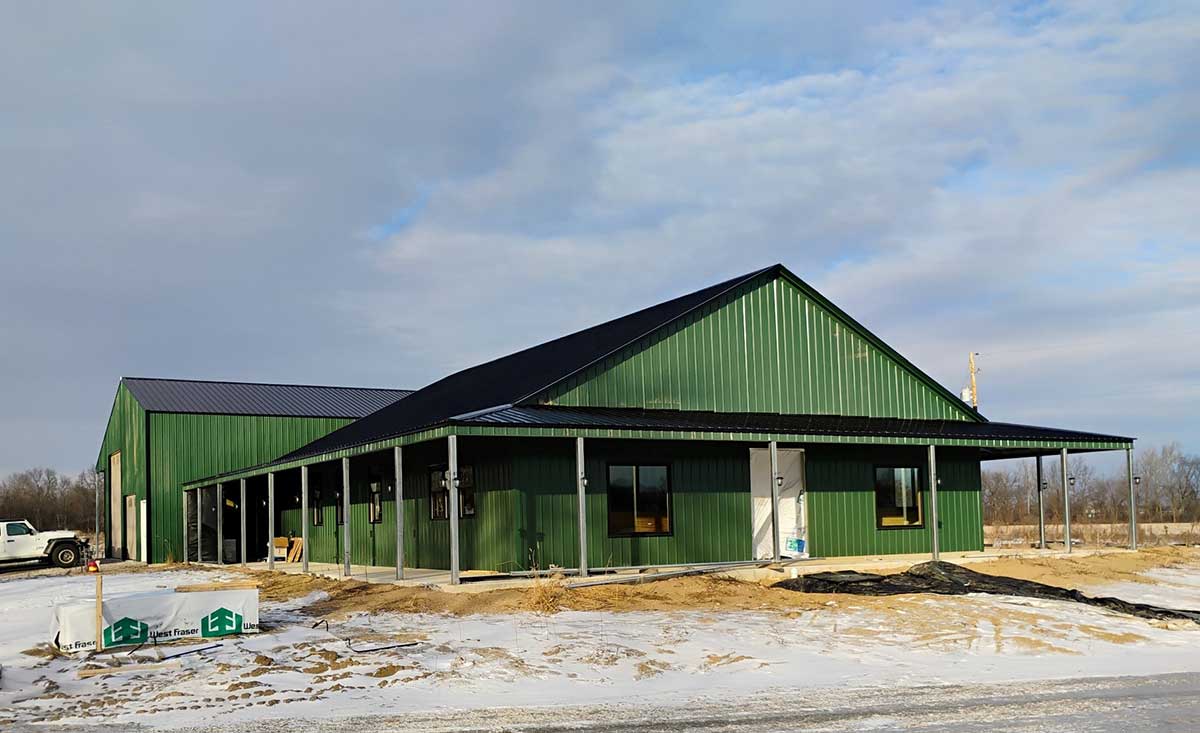 Modern agricultural metal barn by Abilene Metal Building