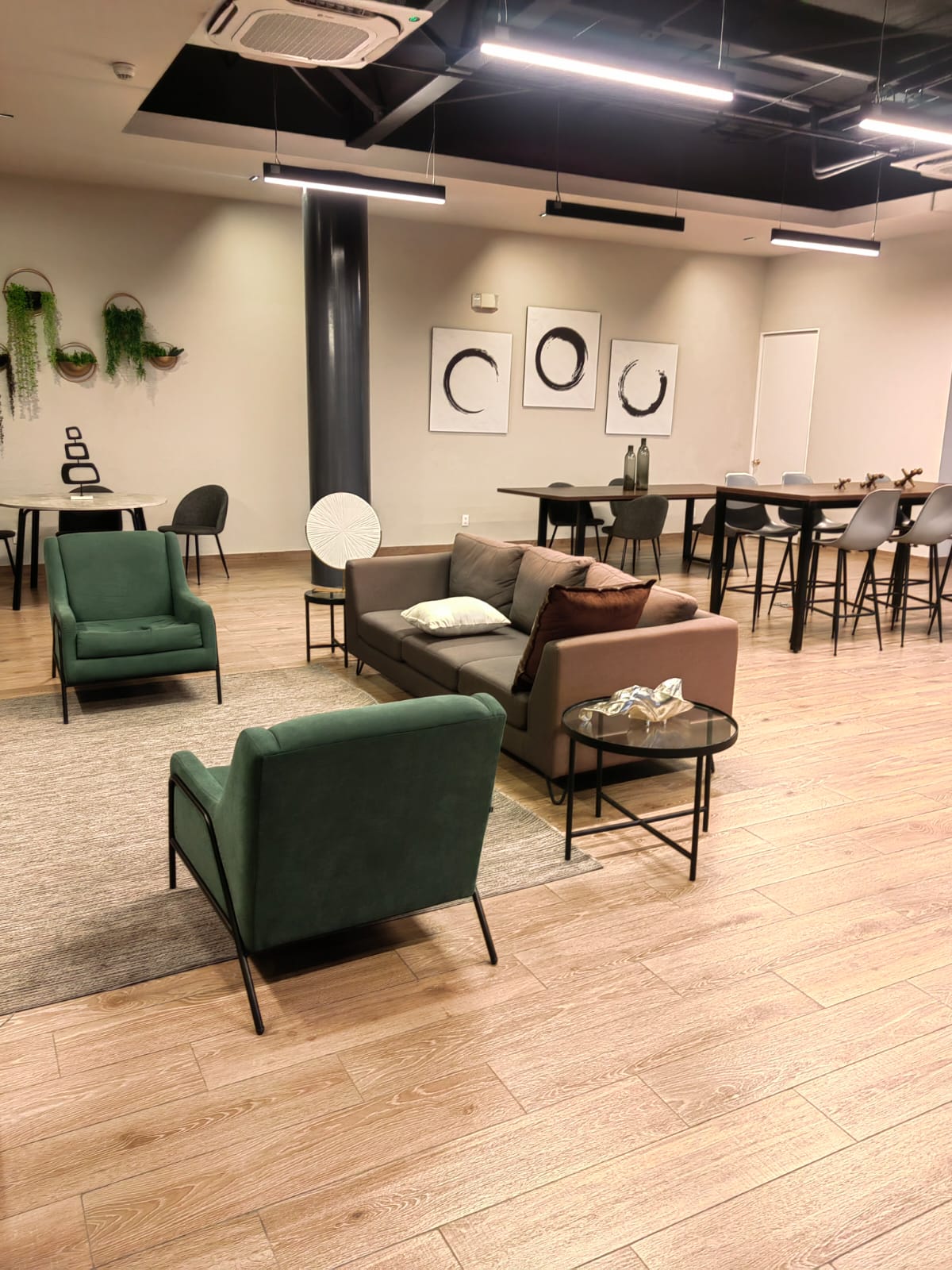 Espacio de Coworking Exclusivo en Cosmopol Lifestyle