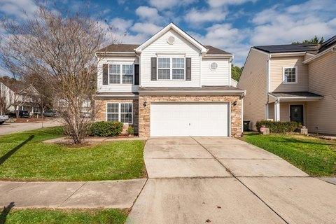 Durham Concrete builds and installs driveway 