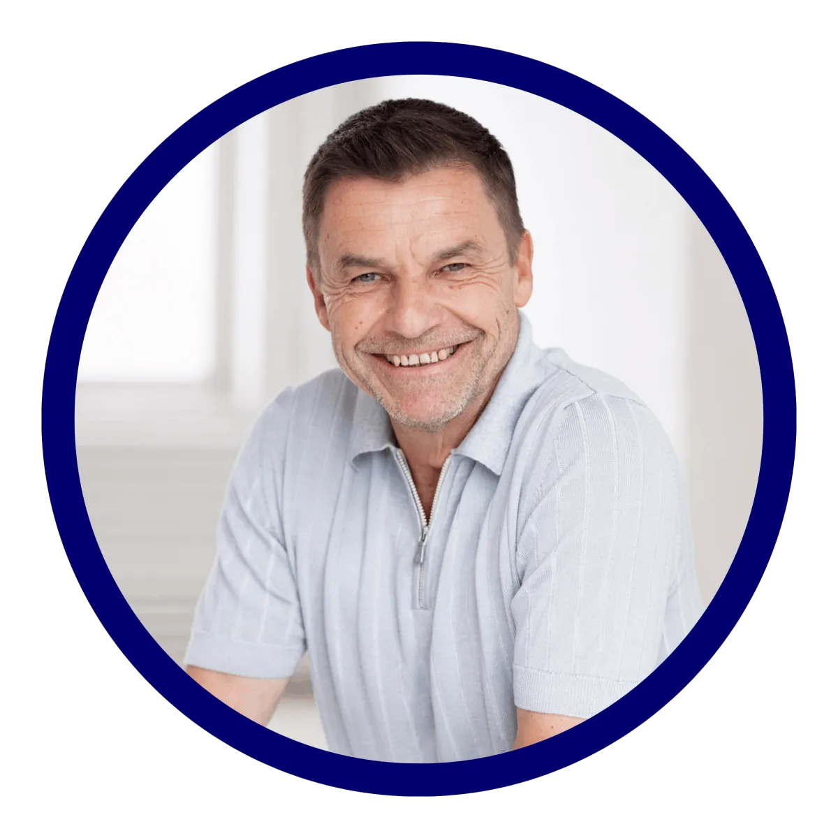Holger Scharf ist systemischer Coach & Experte für Krisen- und Trauerbegleitung