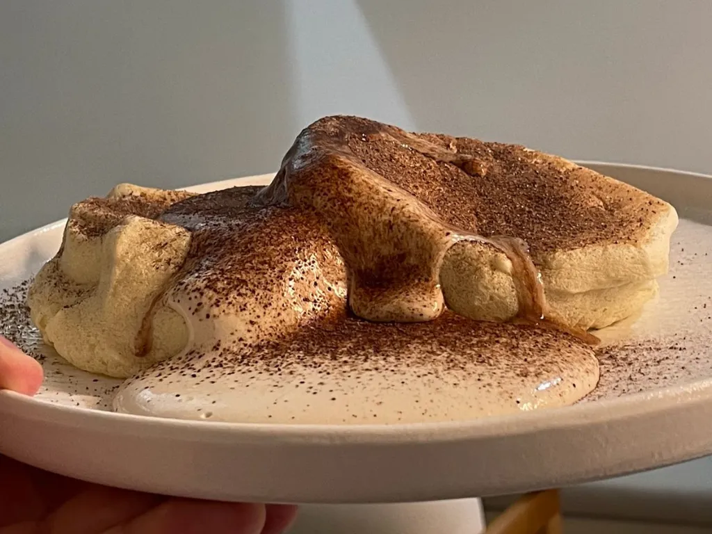 Cloudy Coffee, Souffle Pancake Tiramisu