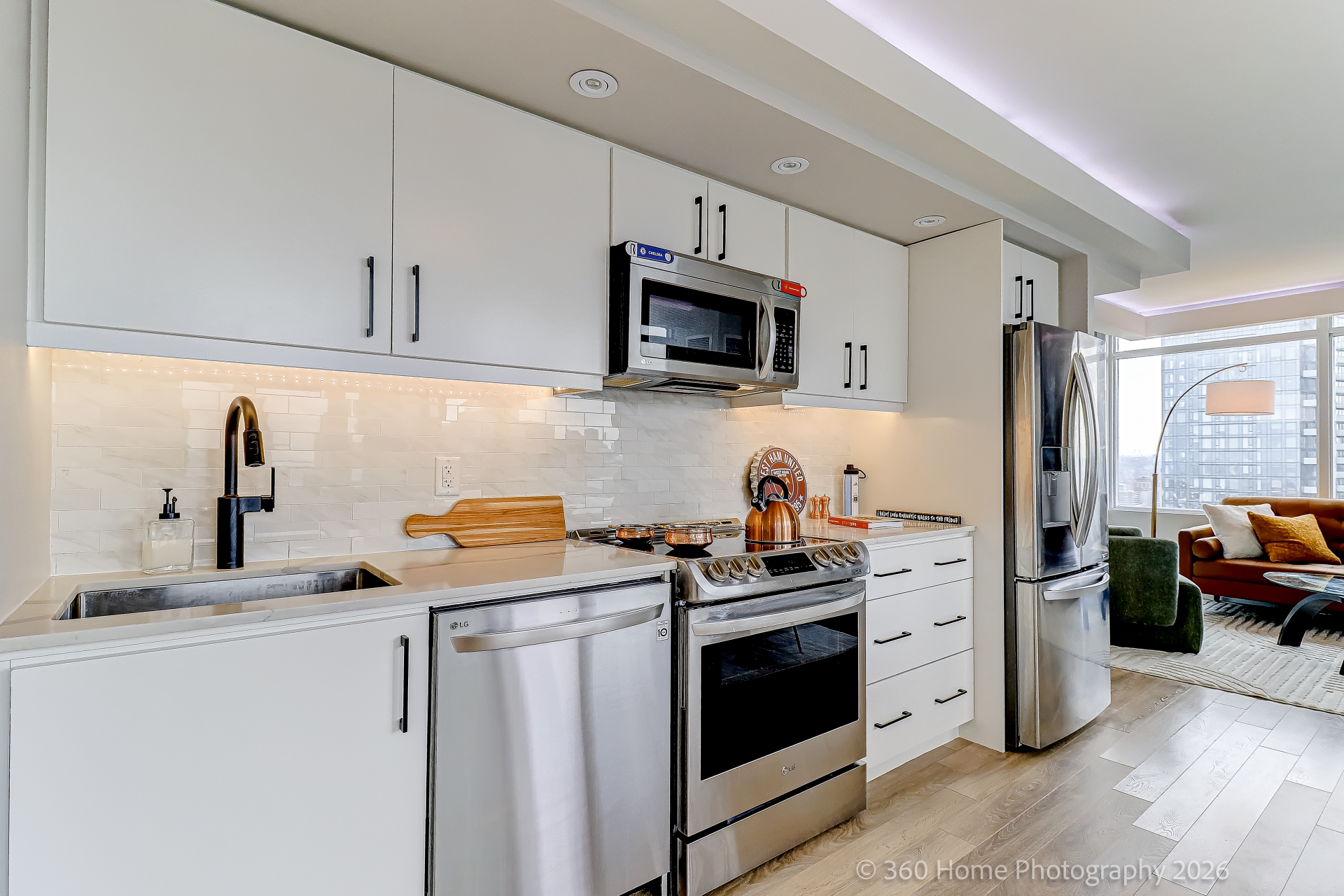 25 Telegram Mews Kitchen