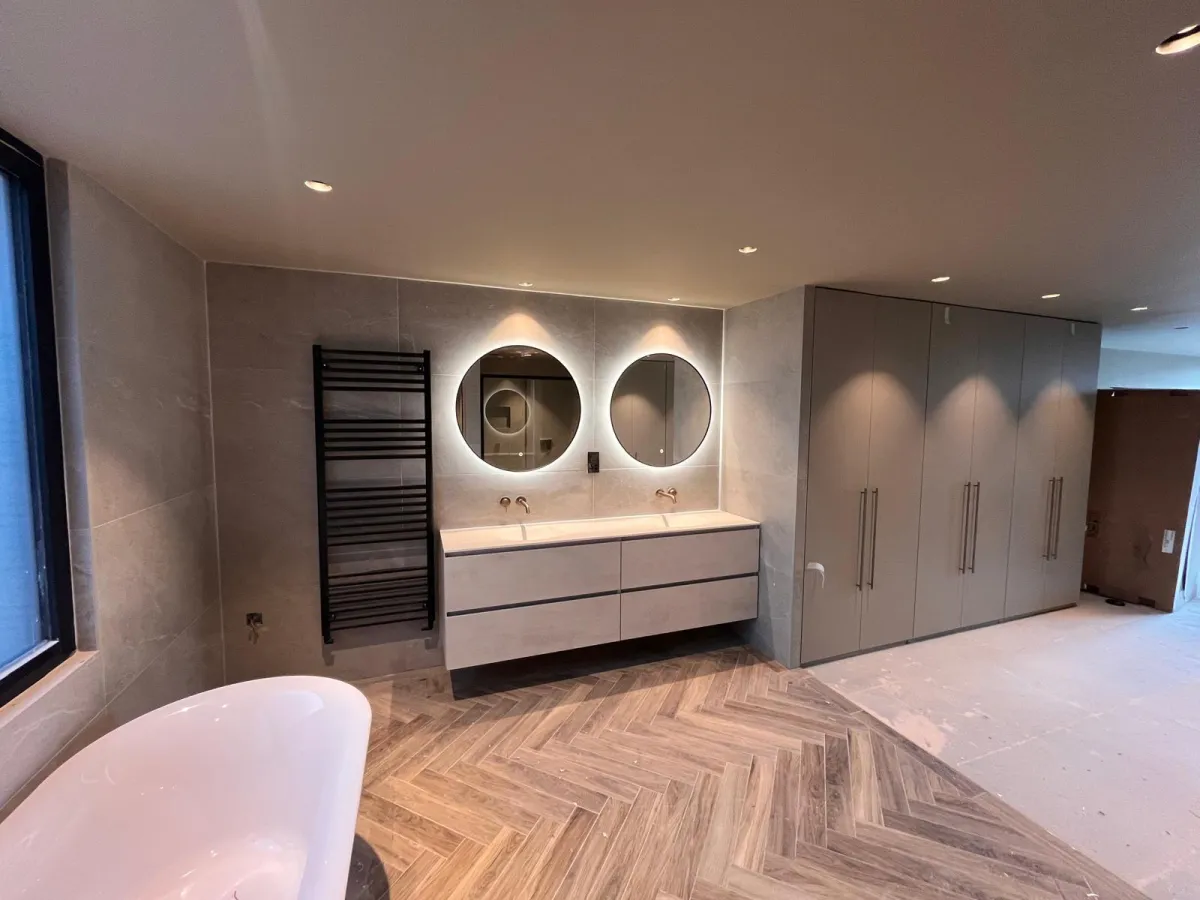 Builders in Chesterfield