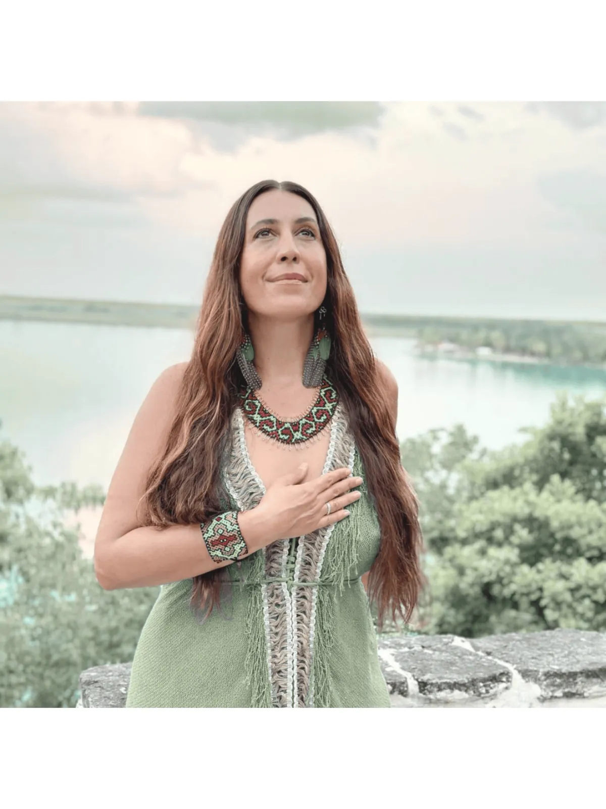Aria Tau facilitates a session at Women Who Roar