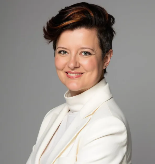 Vanessa Cardenas providing heart-centered betrayal recovery coaching, emphasizing self-love and trust.