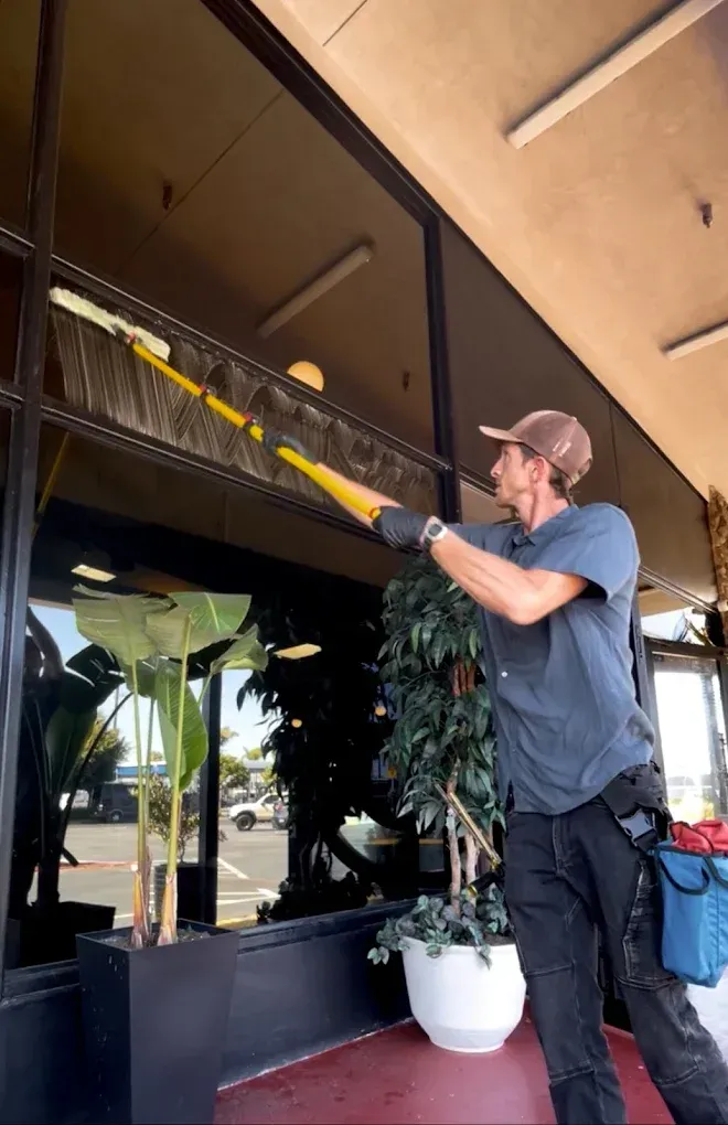 Window Cleaning in Huntington Beach
