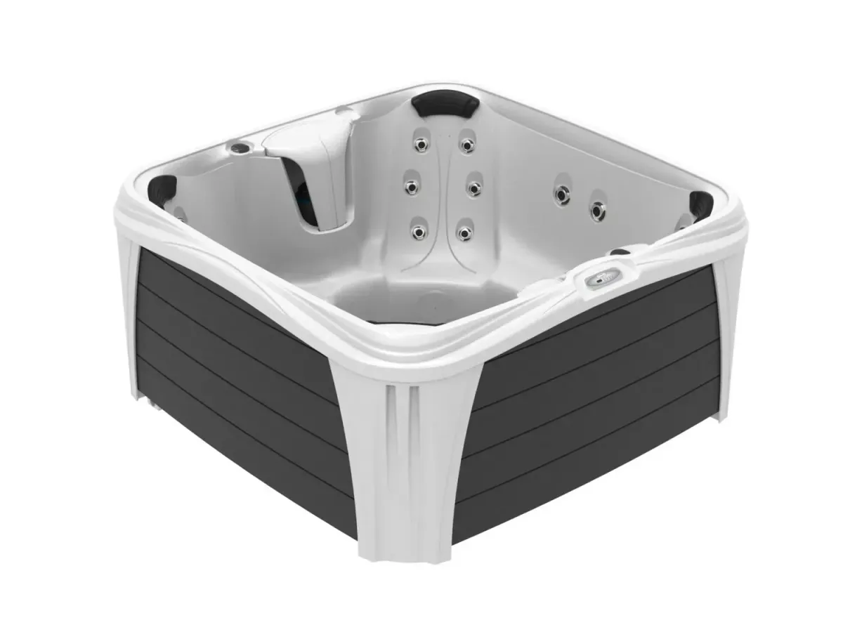 fantasy hot tub front view