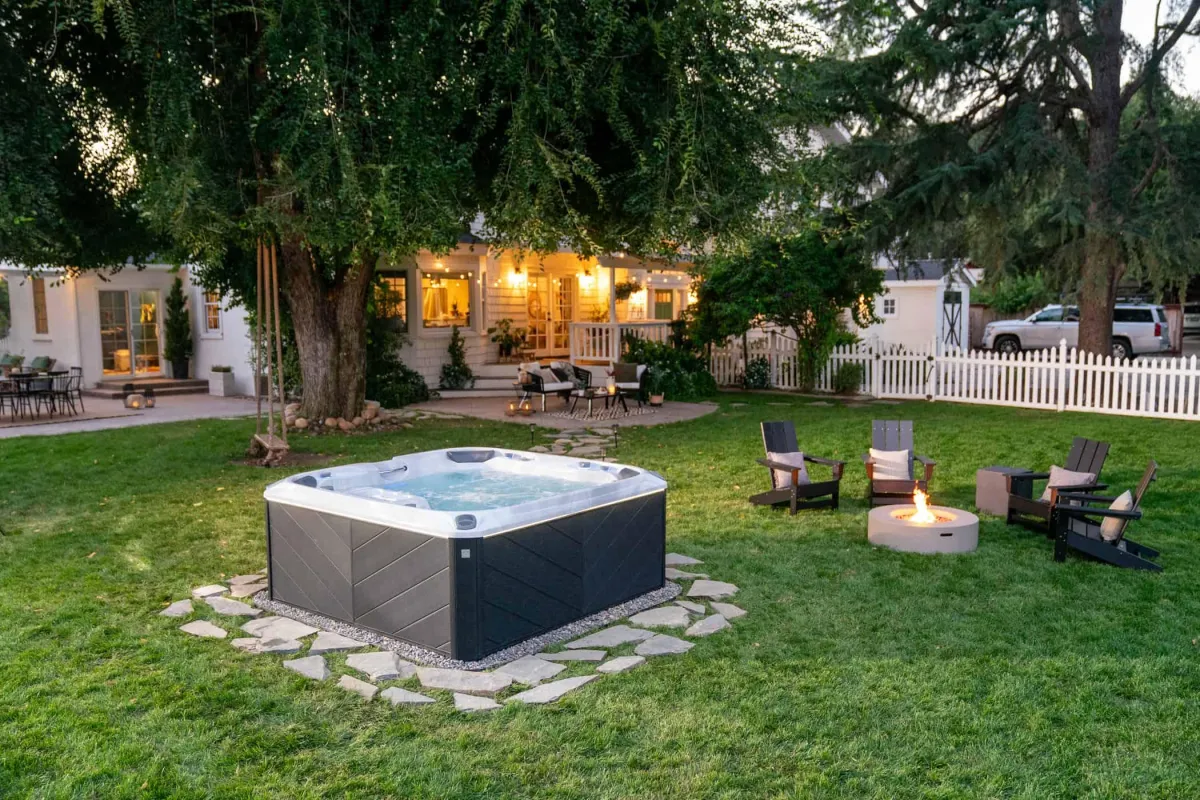 jacuzzi hot tub front view