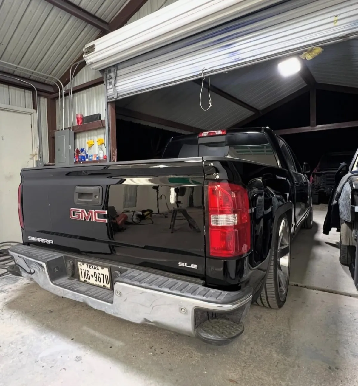 Auto body shop in Kyle,texas