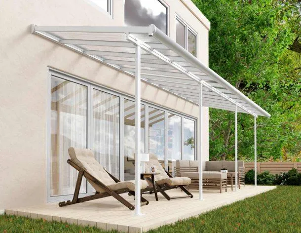 Budgeting for a Patio Cover Near Hillsborough County, Florida: What Smart Homeowners Plan For