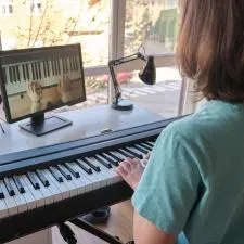 Contemporary Piano Lessons for Beginners