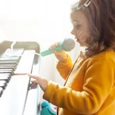 Contemporary Piano Lessons for Kids