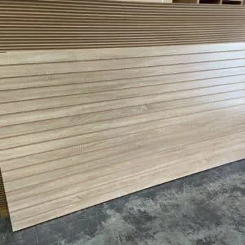 Oak Slatwall Panel 4x8