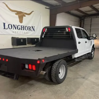 The Evolution of Flatbeds in Commercial Vehicles: What Businesses Need Today