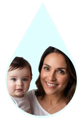 ai smiling mom and chid in aqua drop