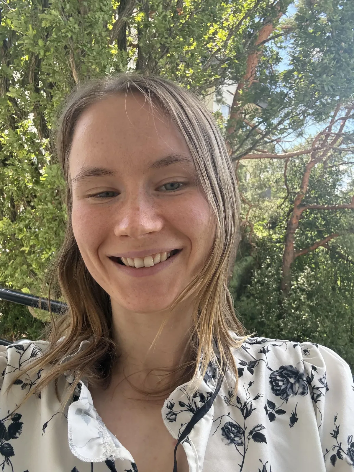 Irina - Lärare och intuitiv guide inom tarot