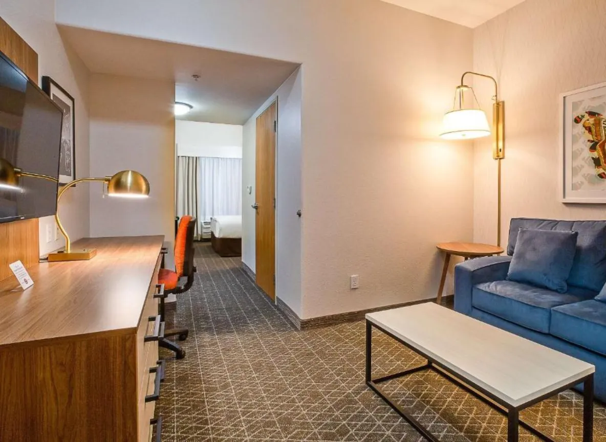 Hawthorn Suites Hotel Interior