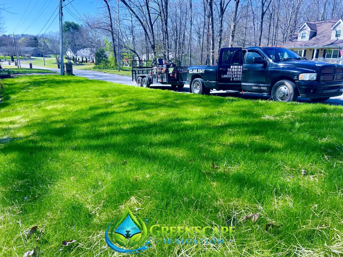 Commercial lawn maintenance in Red Bank, TN