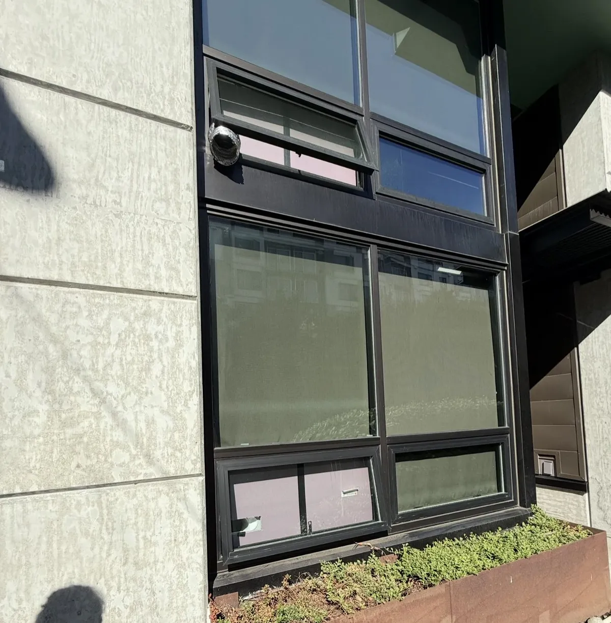 Building window from outside, without an AC Port