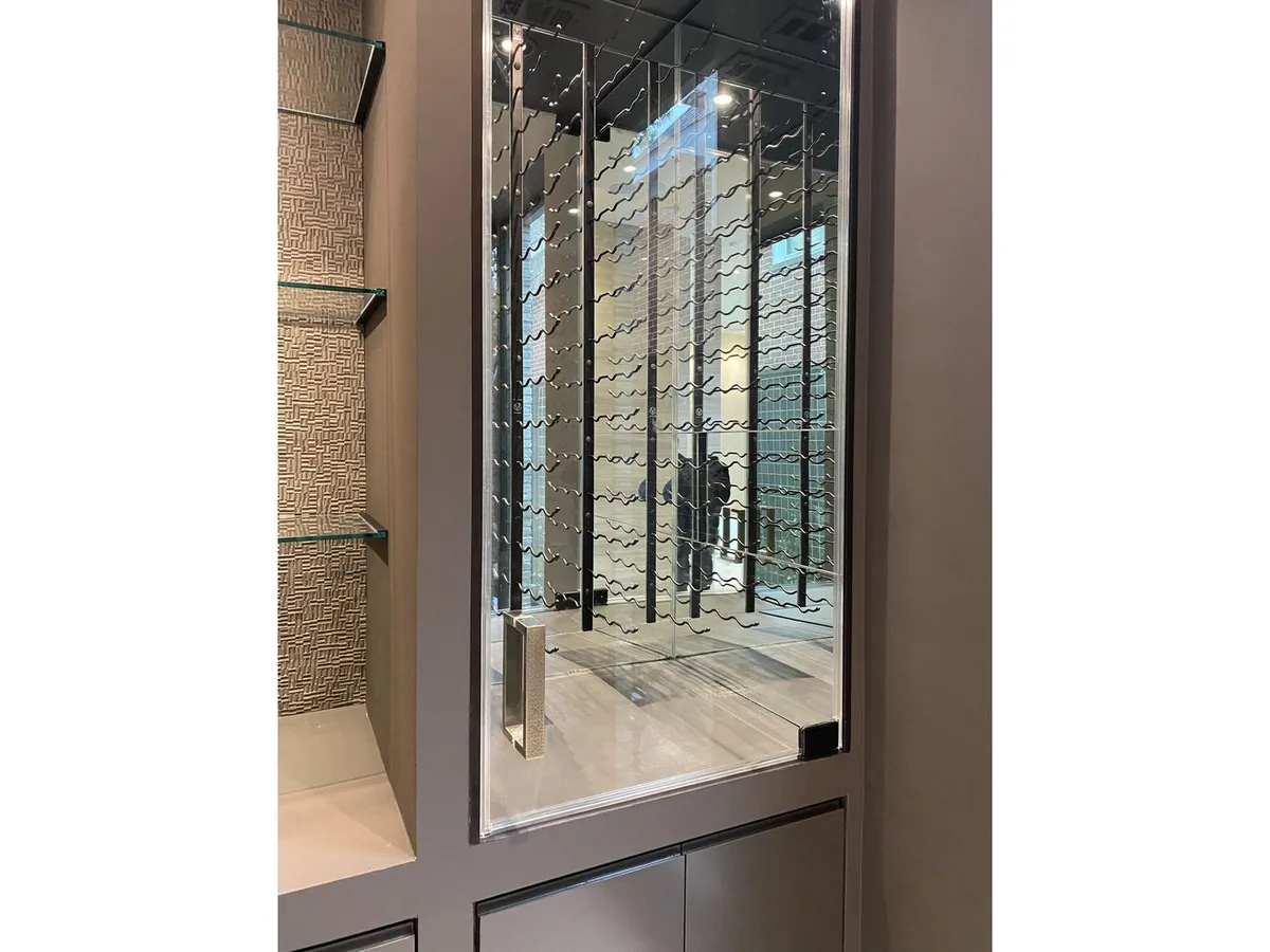 Frameless glass wine cellar door