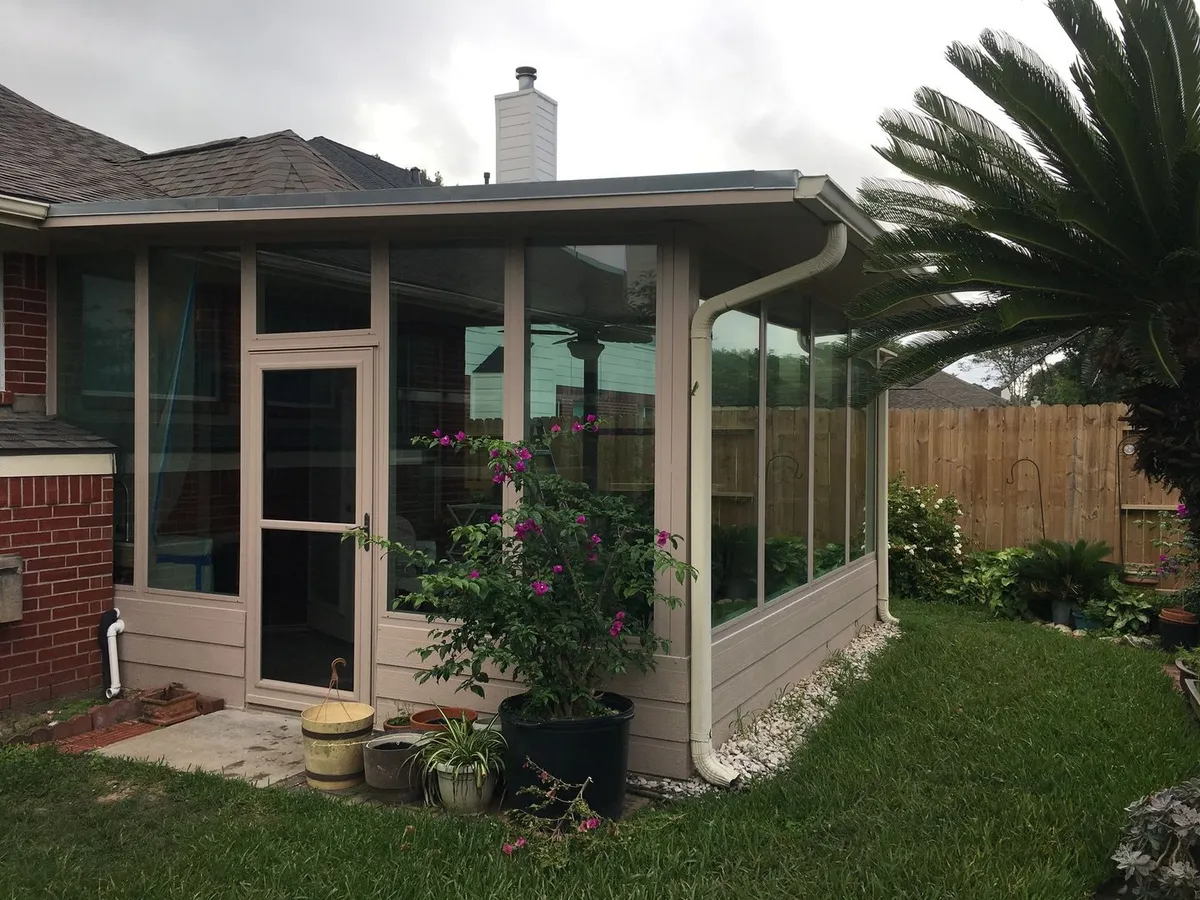 Sunroom enclosure, side view