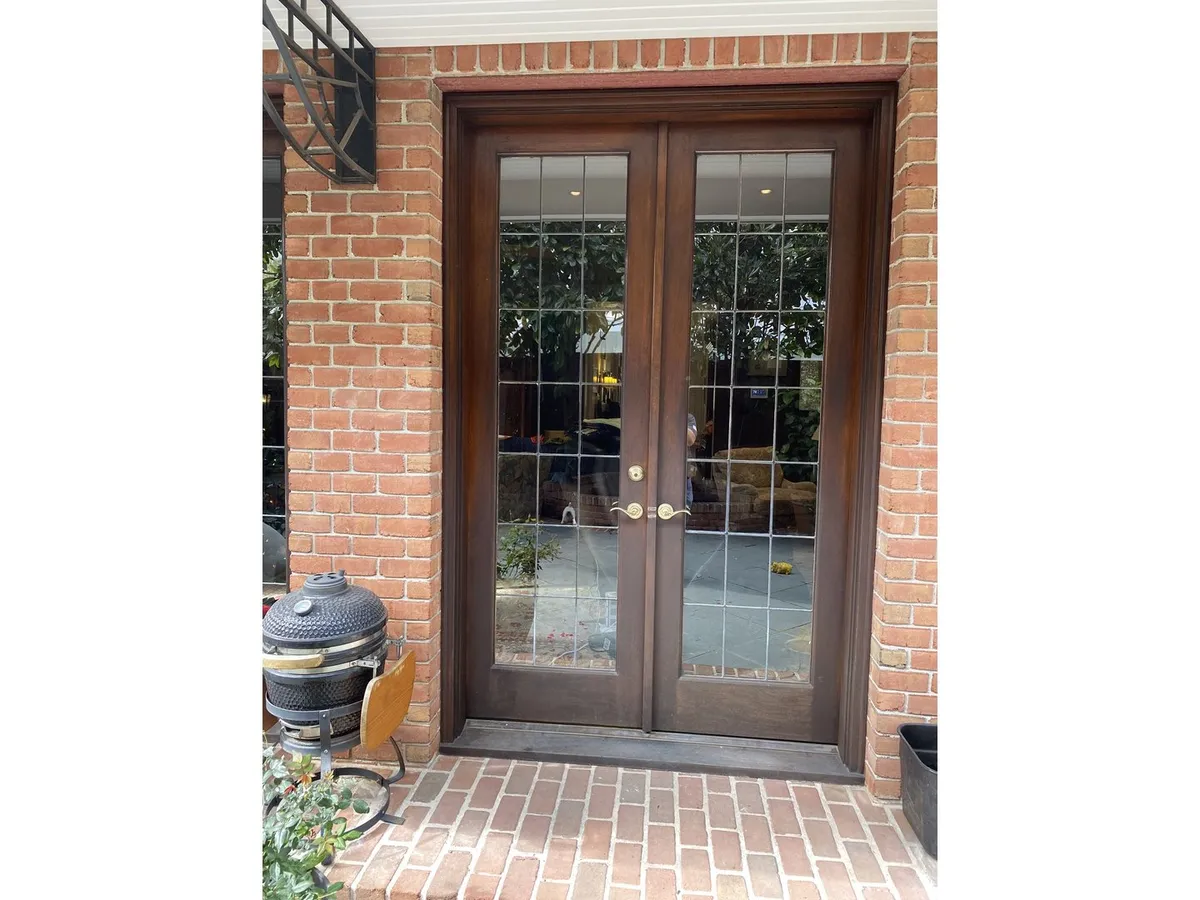 Wood entry doors with new decorative glass inserts