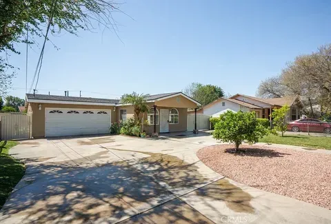 Pomona builds and installs Driveway
