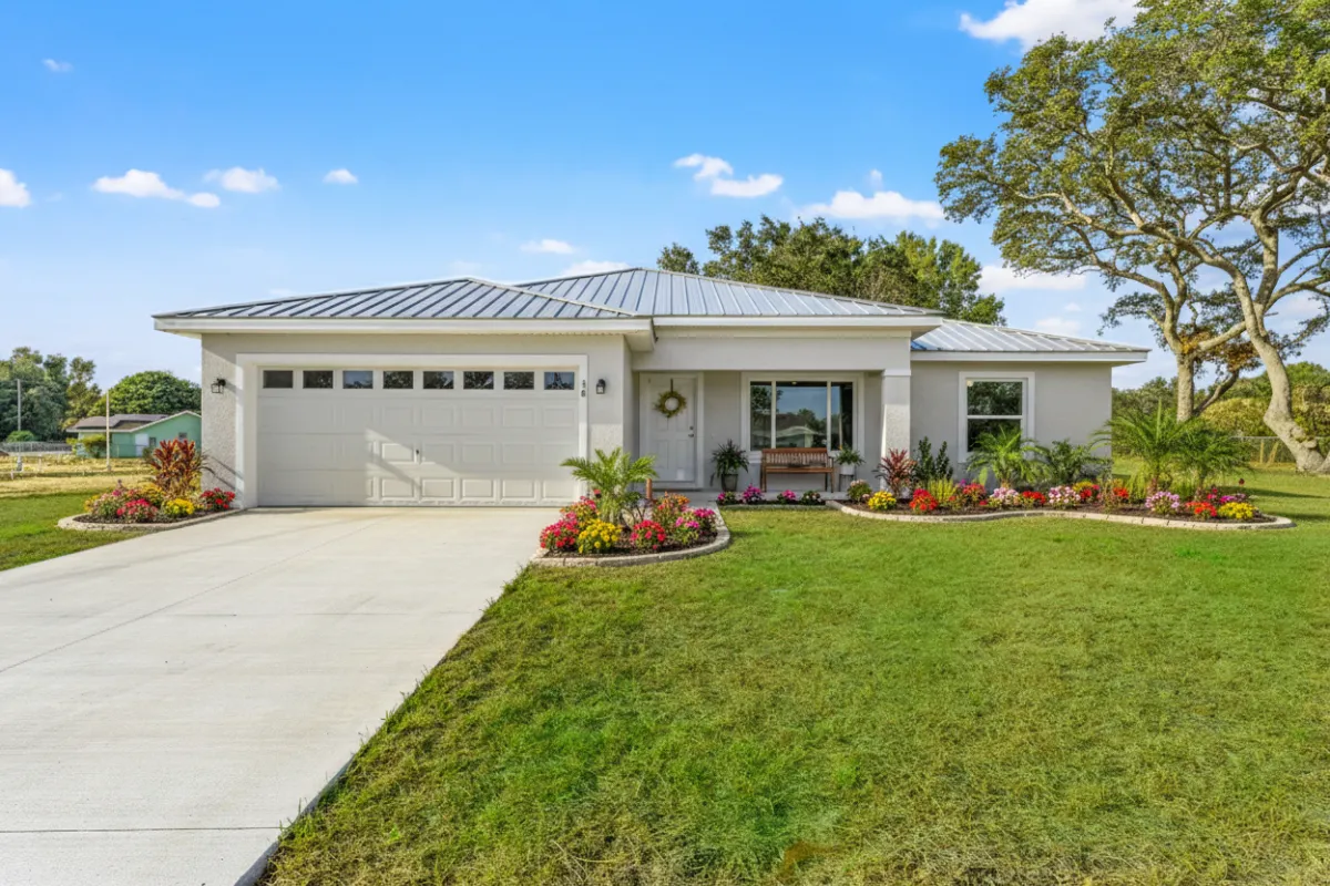 New Build in Central Florida, Dovetail front view, 3 beds 2 baths home in Ocala, sebring,