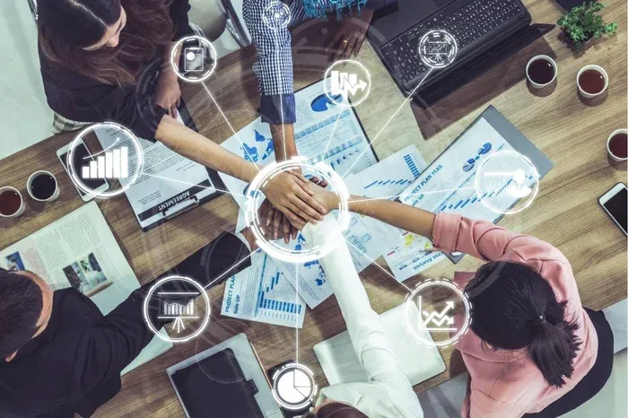 HR employees making strategic decisions with HR analytics