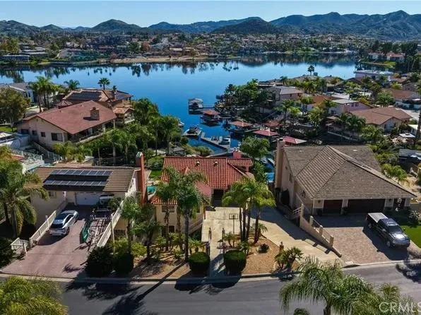 Pros and cons of living in Lake Elsinore featuring suburban neighborhoods outdoor lifestyle newer homes and Southern California living