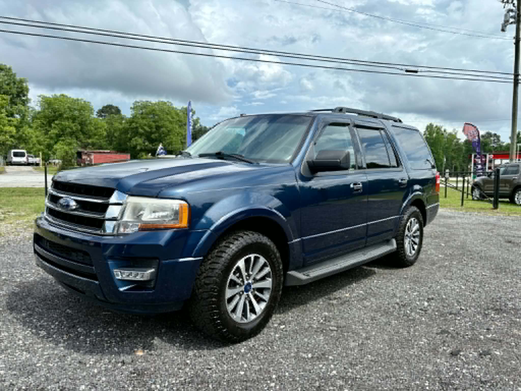 2017 Ford Expedition XLT's photo