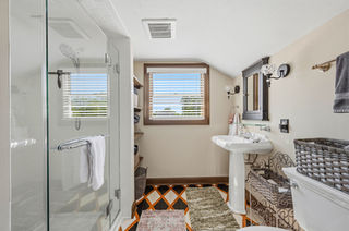 Percy's Room Bathroom