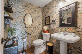 Guest Bathroom - Main Level