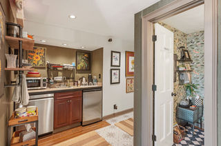 Guest Bathroom & Other Amenities - Main Floor
