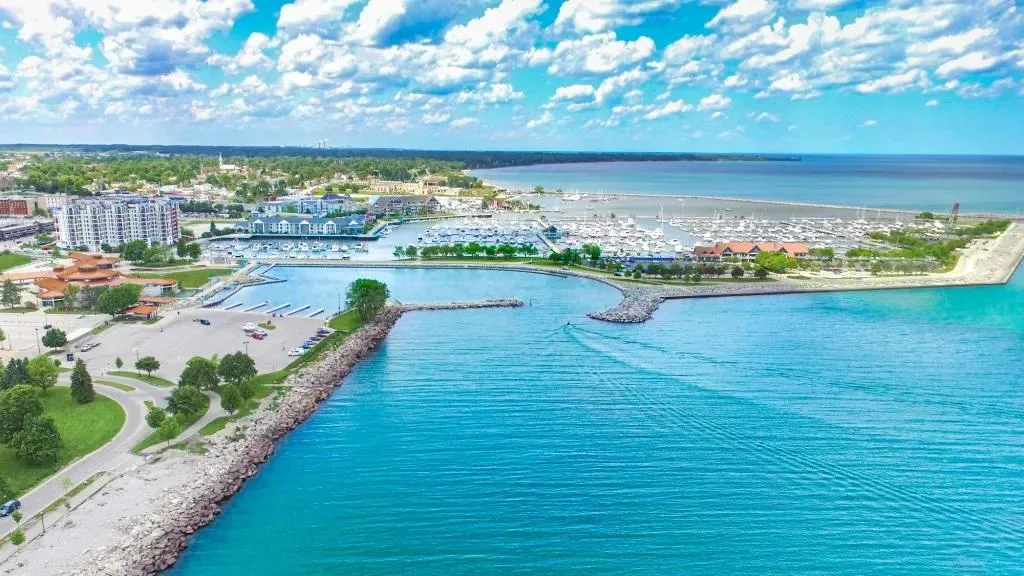 Racine backyard deck and patio builders