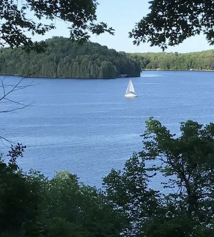 A summer day at Fish trap Lake in the Lincoln Lakes area