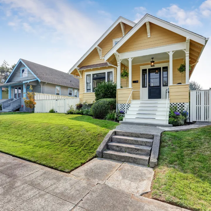 Picture of the Exterior of a house that has just been painted