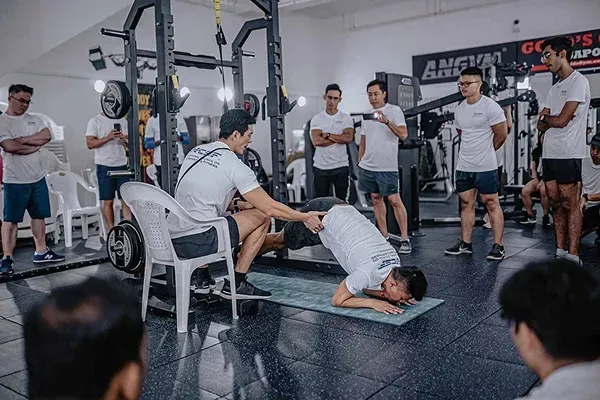 Complete Guide to Becoming a Personal Trainer in Singapore (2026)