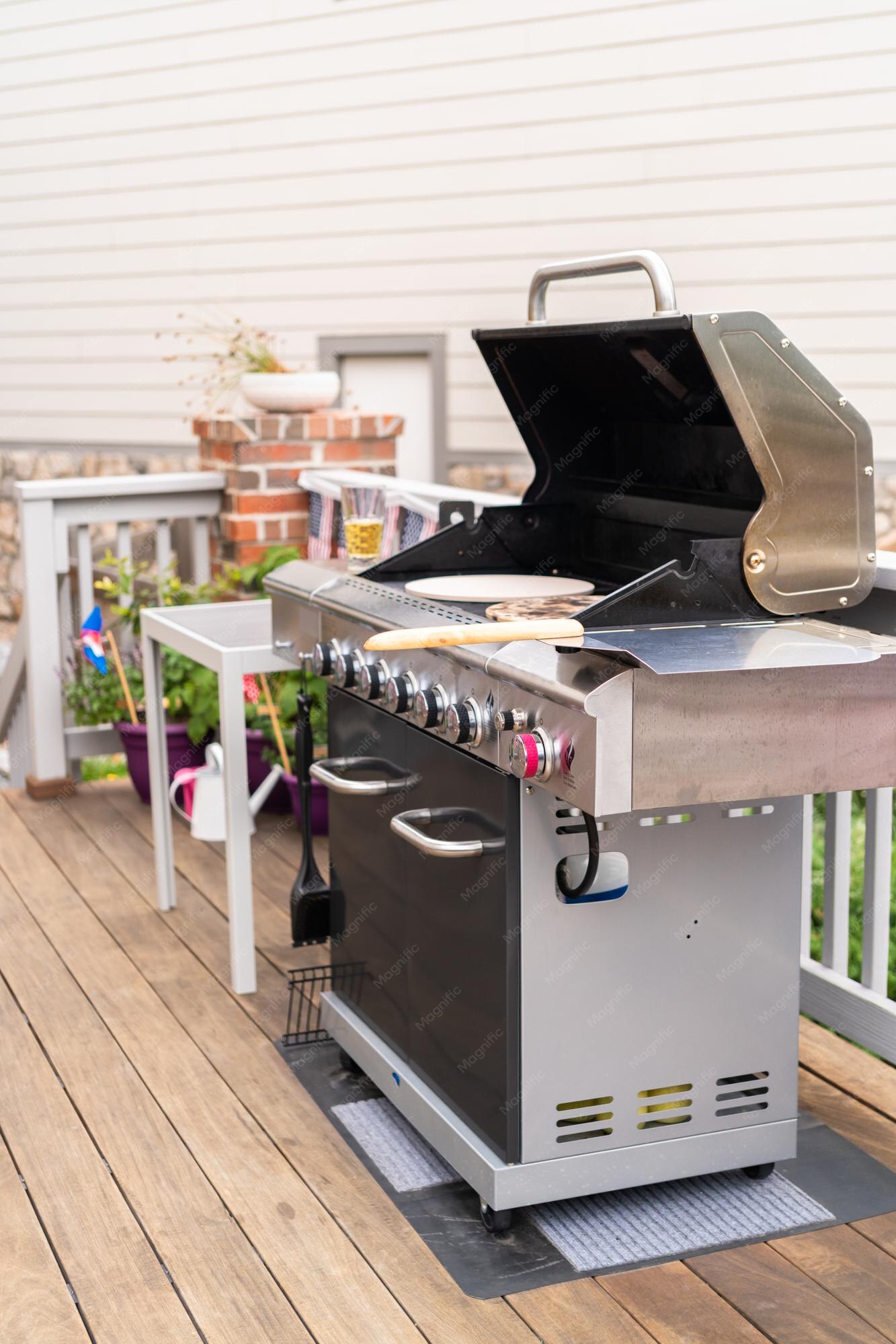 Outdoor Kitchens
