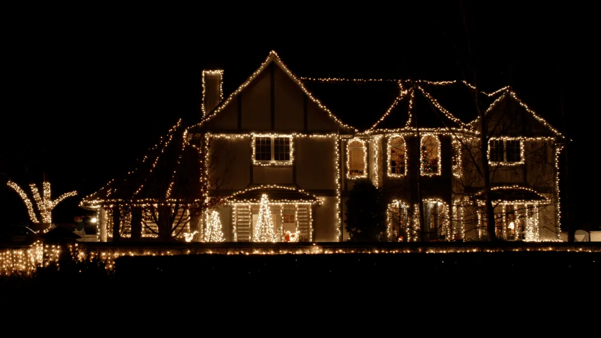 Professional Christmas Light Installation Salem OR